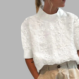 Carla | Blus med broderad ståkrage
