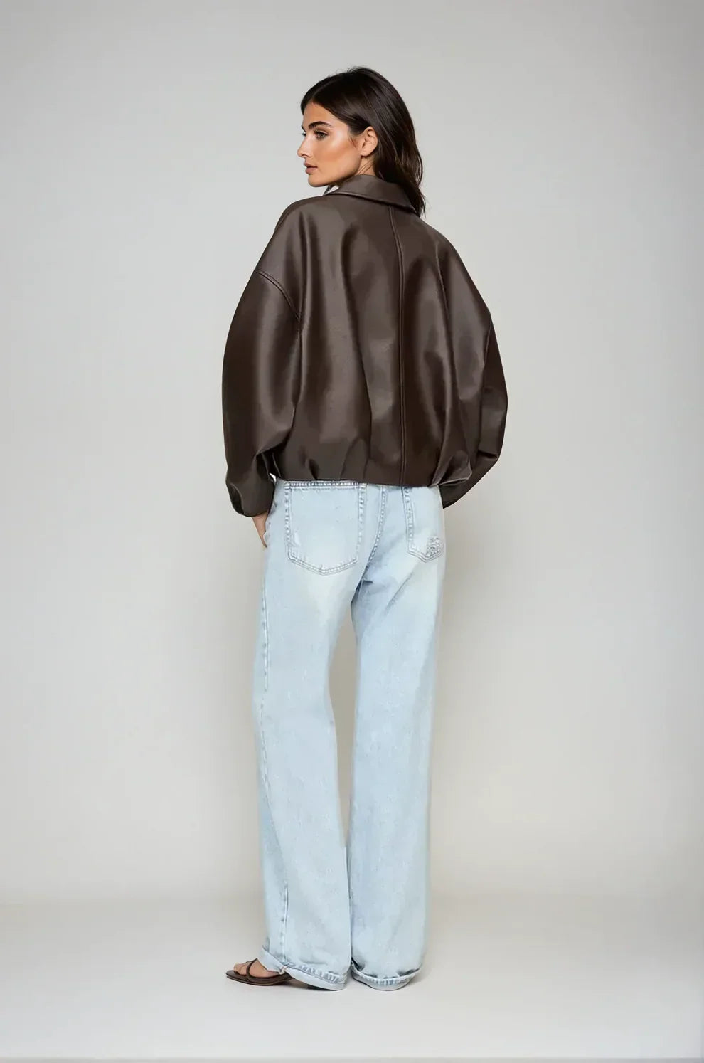 Solène | Brun oversize läderjacka med bälte