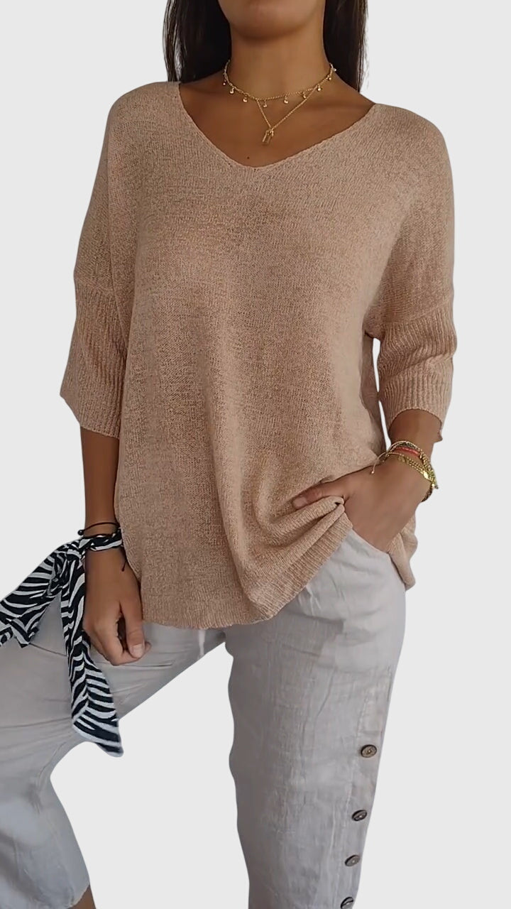 Produktbild – Cassandra – Elegant V-ringad topp