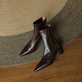 Eleganta ankelboots i läder med klack