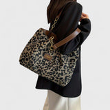 Leona | Shoppingväska i canvas med leopardmönster