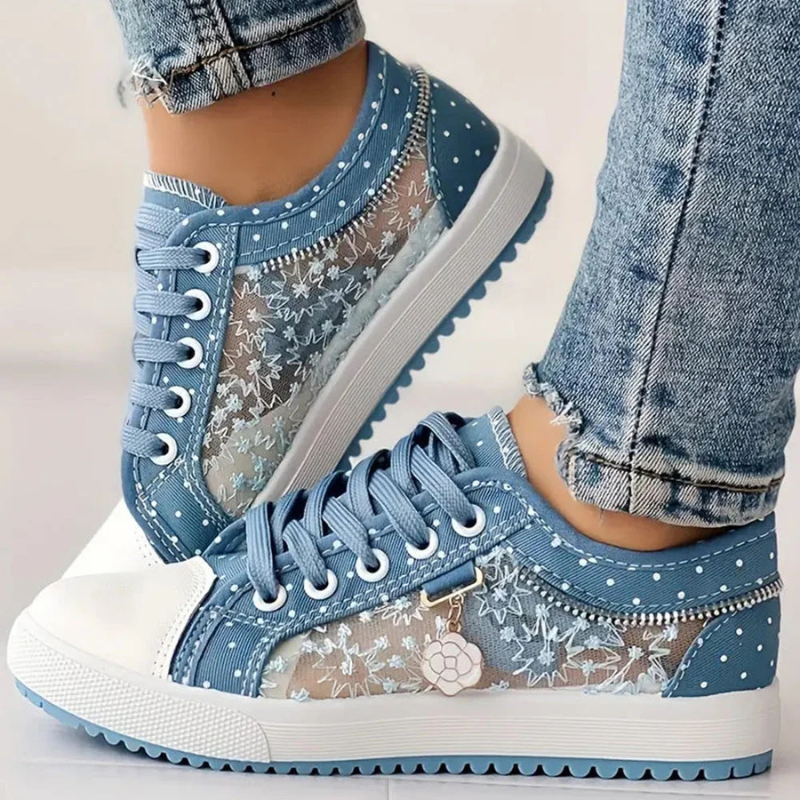 Eleganta sneakers med spetsdetaljer