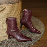 Eleganta ankelboots i läder med klack