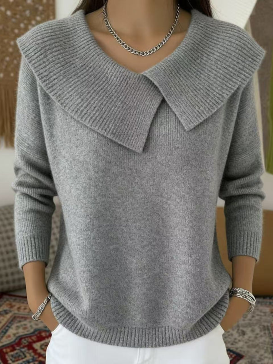 Sofia | Elegant topp med mjuk krage