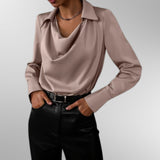 Produktbild – Violet – Elegant i satin blus