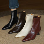 Eleganta ankelboots i läder med klack