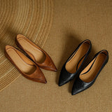 Mathilde | Texturerade slip-on-pumps