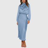 Produktbild – Maristella – Lyxig Satin Maxi Klänning
