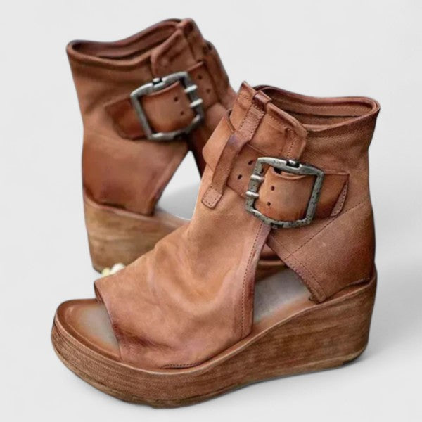 Produktbild – Jess – Ortopediska Kilklackssandaler