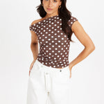 Nina | Asymmetrisk prickig topp