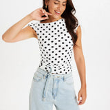 Nina | Asymmetrisk prickig topp