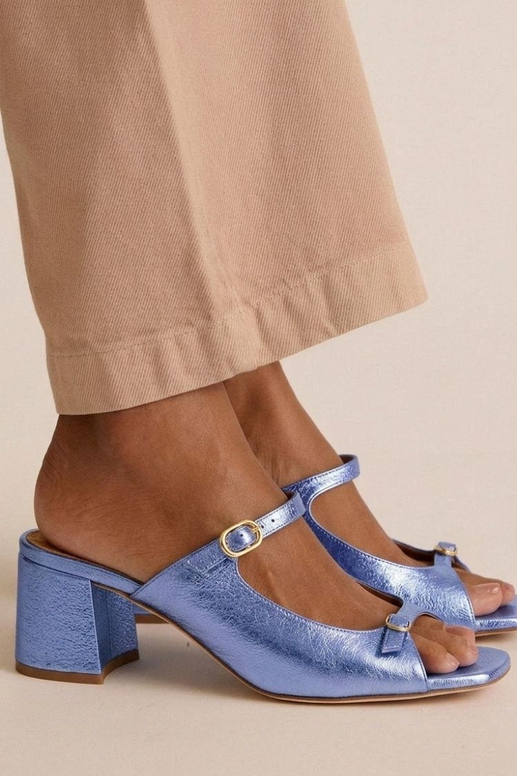 Monique | Tvåfärgade sandaler med blockklack