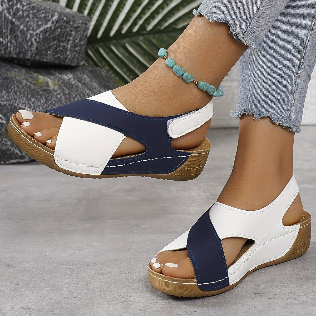Produktbild – Laura – Bekväm Ortopedisk Sandal