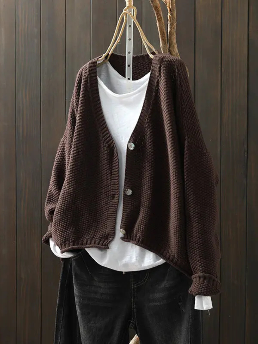 Élina | Grovstickad cardigan med V-ringning