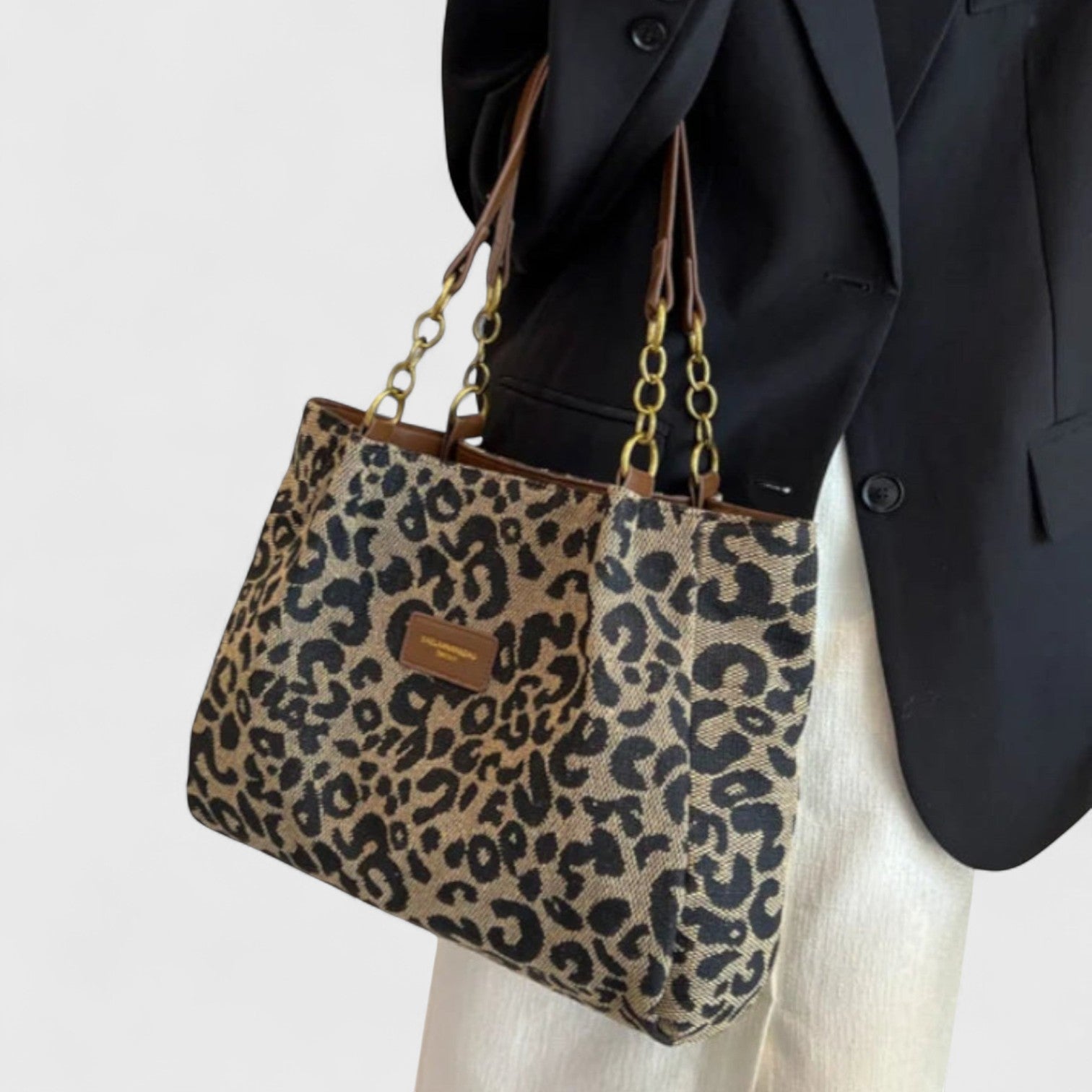 Leona | Shoppingväska i canvas med leopardmönster