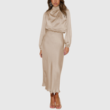 Produktbild – Maristella – Lyxig Satin Maxi Klänning