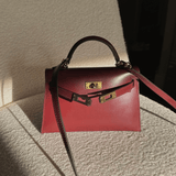 Amélia | Elegant mini-väska i vinrött läder