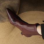 Eleganta ankelboots i läder med klack