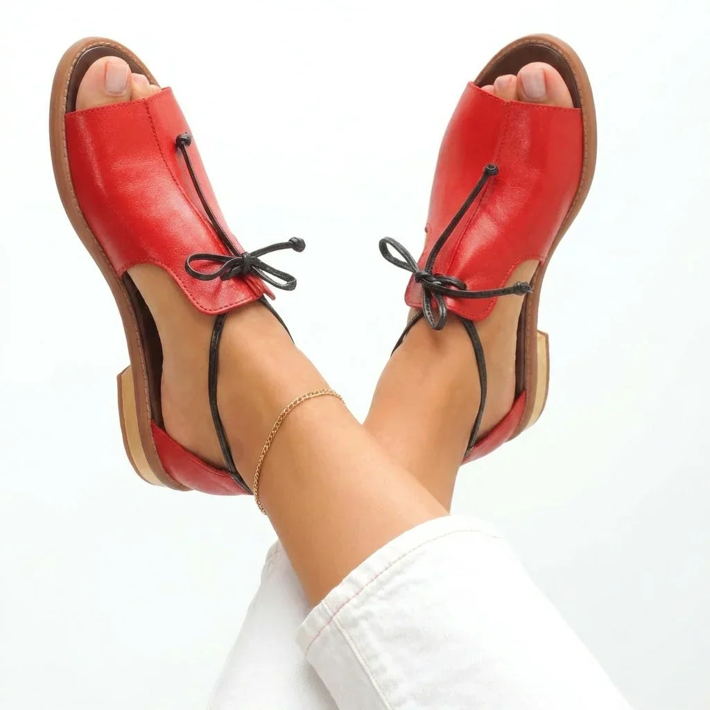 Nicole | Platta sandaler i läder