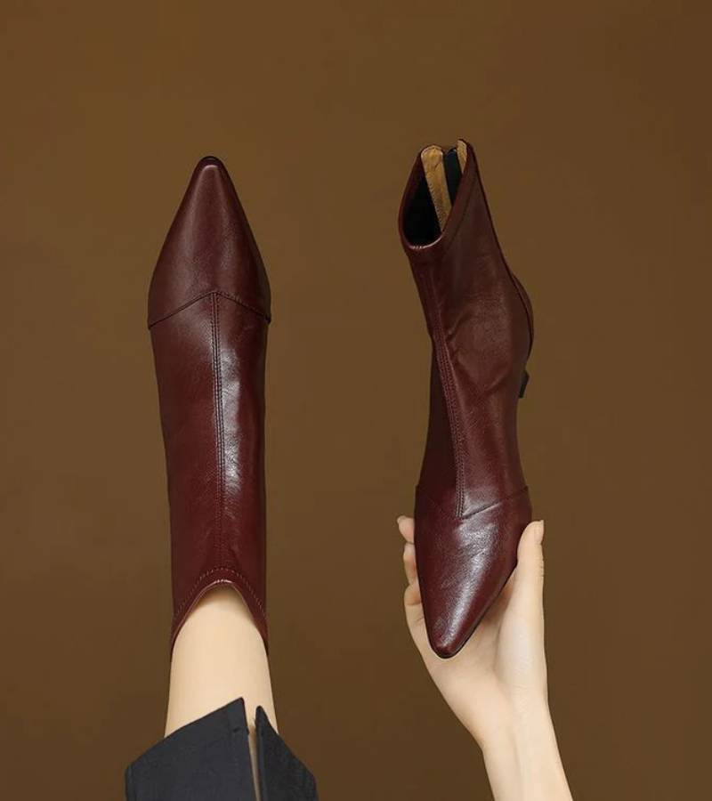 Eleganta ankelboots i läder med klack
