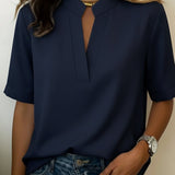 Margaux | Elegant blus med V-ringning