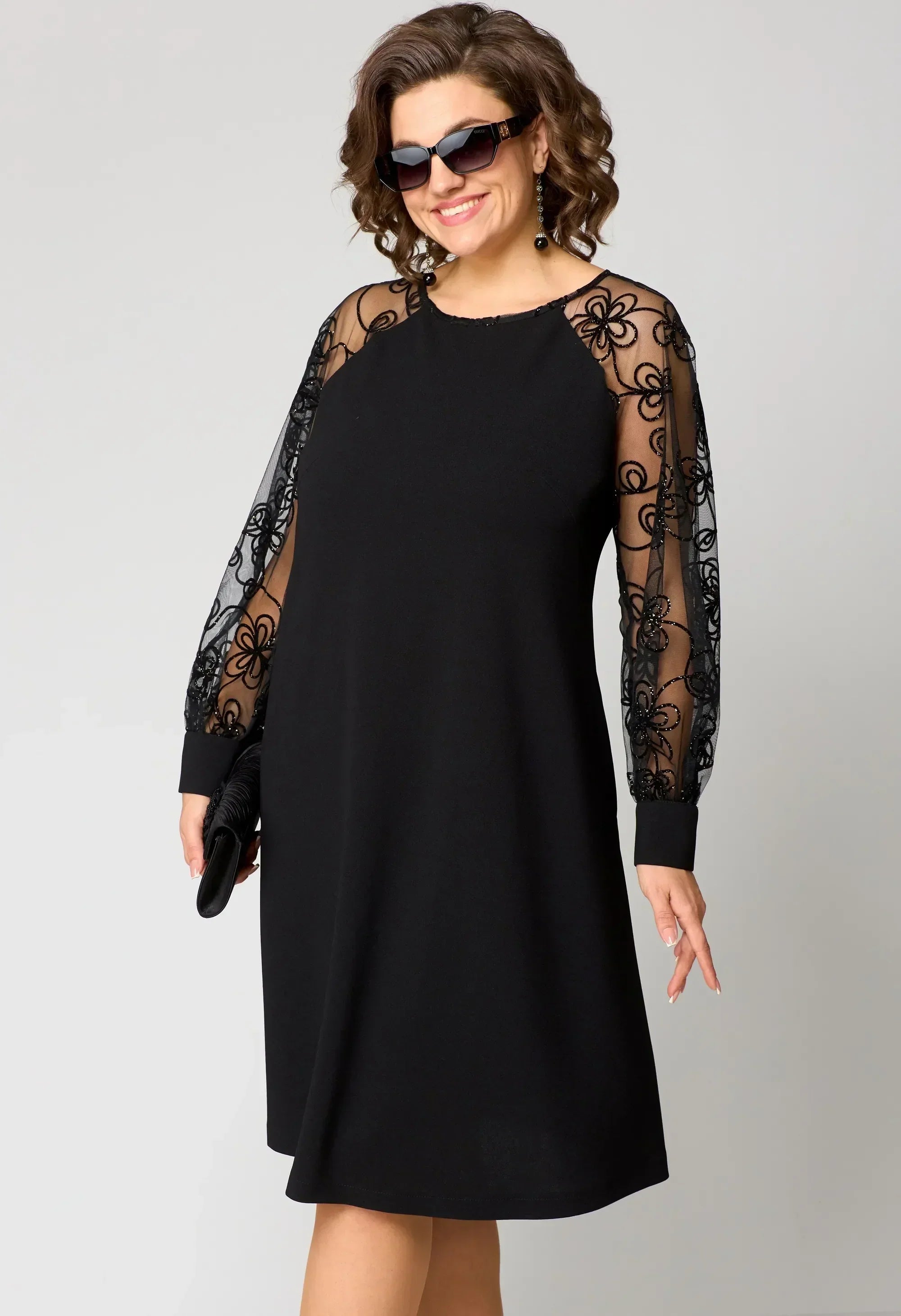 Produktbild – Edris – Elegant Spetsklänning