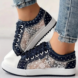 Eleganta sneakers med spetsdetaljer