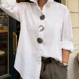 Sophie | Elegant blus med stora knappar