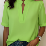 Margaux | Elegant blus med V-ringning