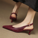 Delphine | Spetsiga slingback-pumps