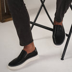 Moderna slip-on-skor för herr