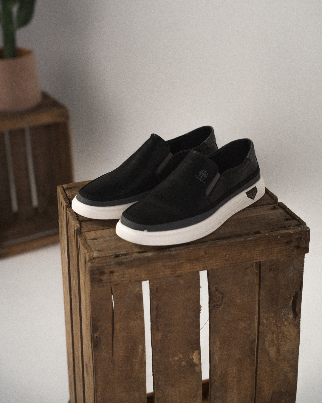 Moderna slip-on-skor för herr