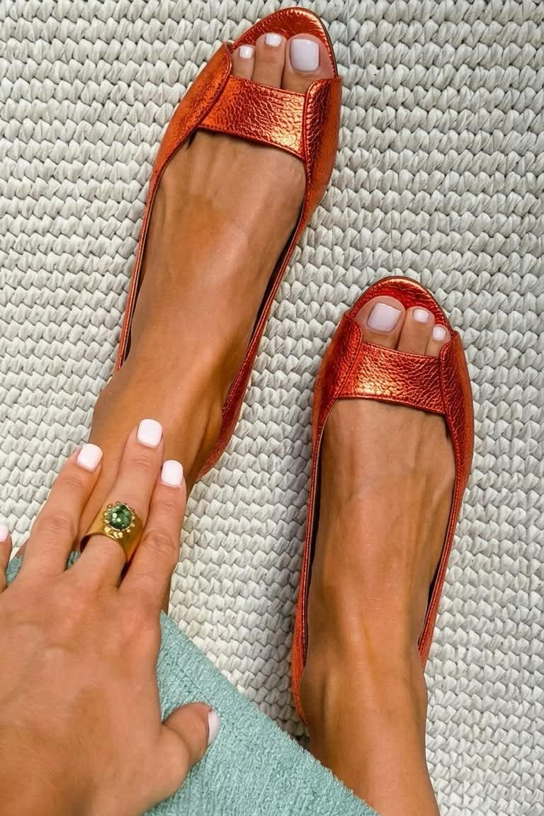 Michèle | Platta sandaler med metallisk finish