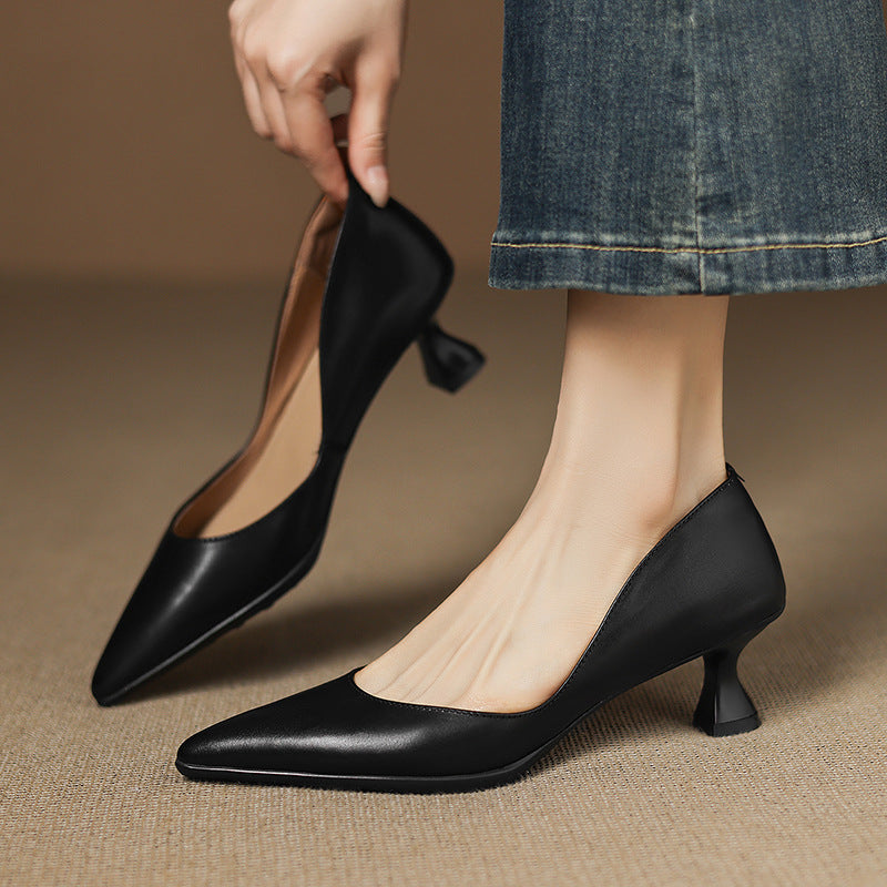 Véronique | Bekväma spetsiga pumps