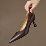 Lucie | Smala pumps i läder