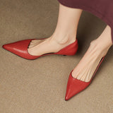 Manon | Pumps i läder med kitten heel