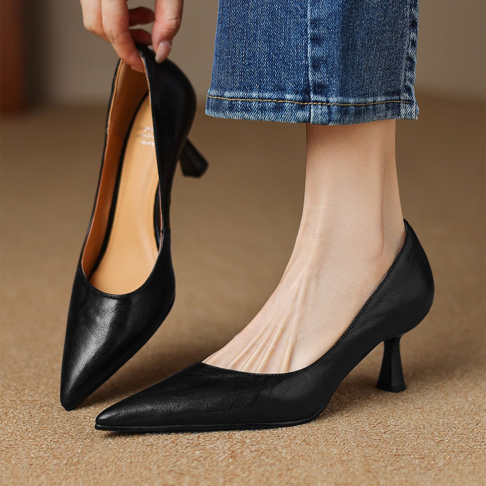 Lucie | Smala pumps i läder