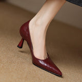 Lucie | Smala pumps i läder