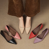 Manon | Pumps i läder med kitten heel