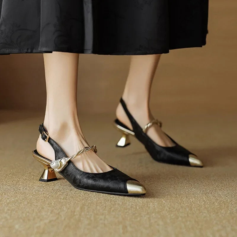Martine | Slingback-pumps med tvinnad pärldetalj