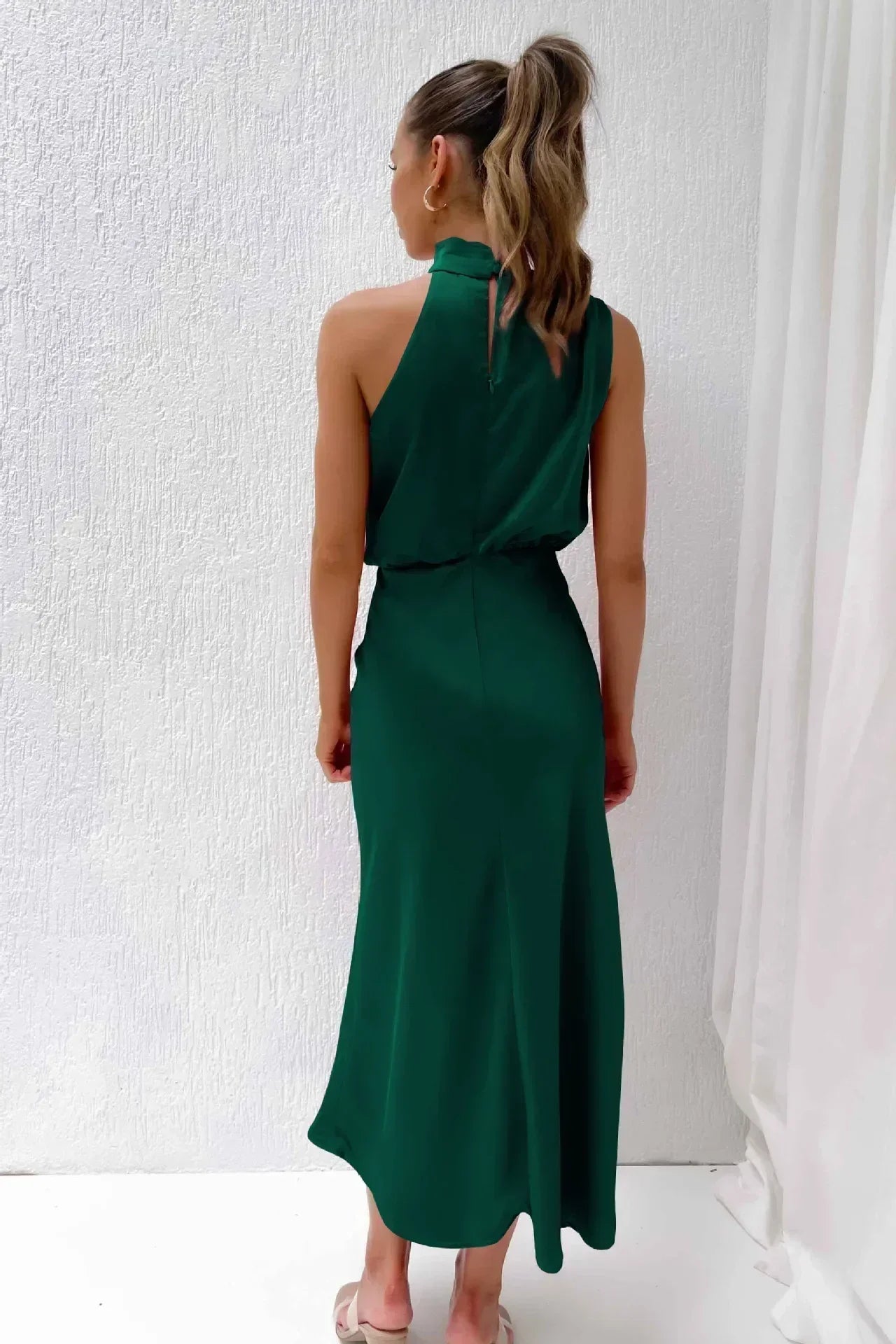 Produktbild – Faith – Kvinnors Chic Halterneck Aftonklänning