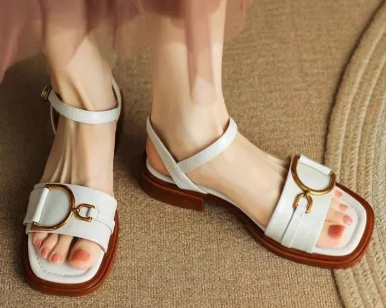 Produktbild – Amara – Platta Sandaler Med Spänne