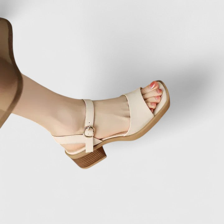 Produktbild – Calyssa – Eleganta Sandaler