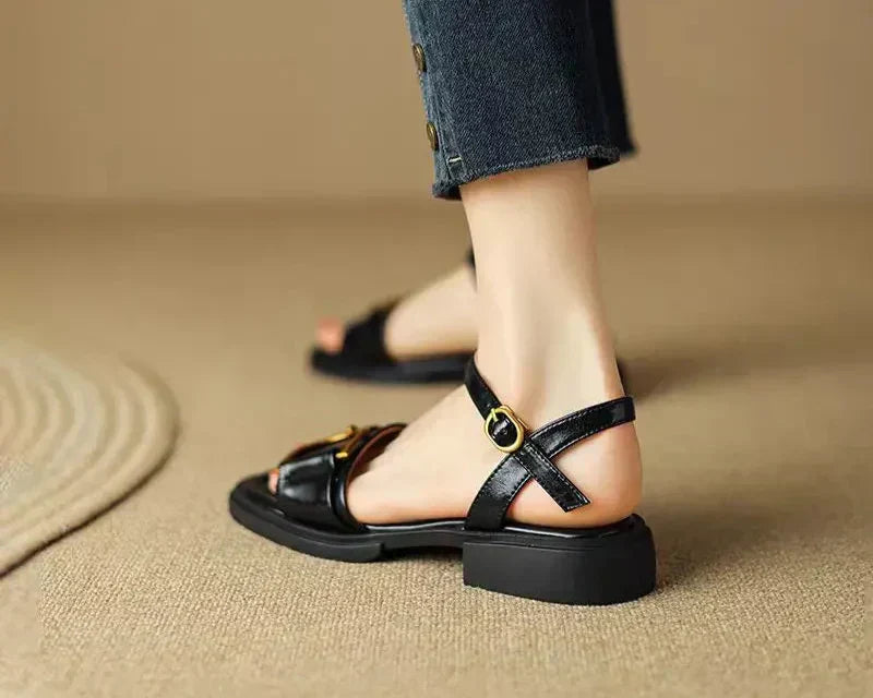 Produktbild – Amara – Platta Sandaler Med Spänne