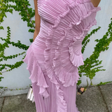Produktbild – Paige – Kvinnors Plisserad Volang Halterneck Midi Klänning