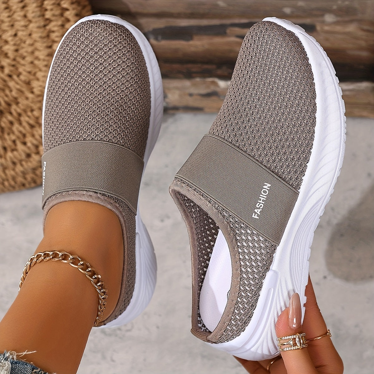 Nicole | Ventilerande slip-on-sneakers i mesh