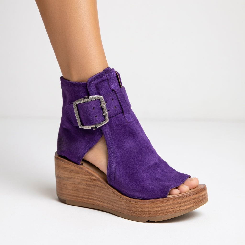 Lila | Öppna ankelboots med kilklack