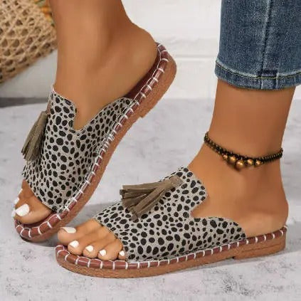 Nathalie | Bohemiska sandaler med tofsar