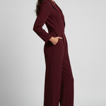 Produktbild – Charlotte – Skräddarsydd Jumpsuit Med Omlott Fram Och Vida Ben För Dam