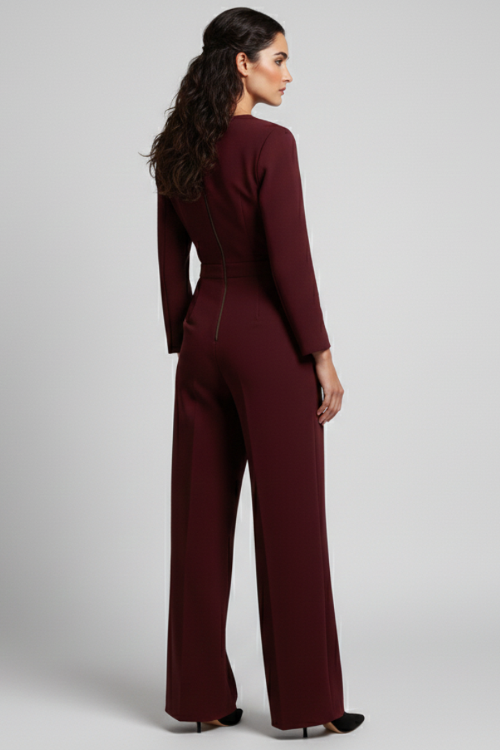 Produktbild – Charlotte – Skräddarsydd Jumpsuit Med Omlott Fram Och Vida Ben För Dam